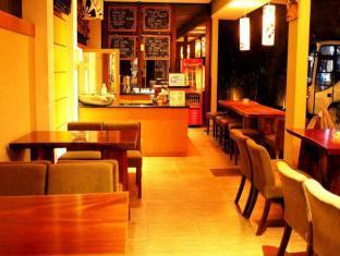 Marciella Hotel Bandung Buitenkant foto